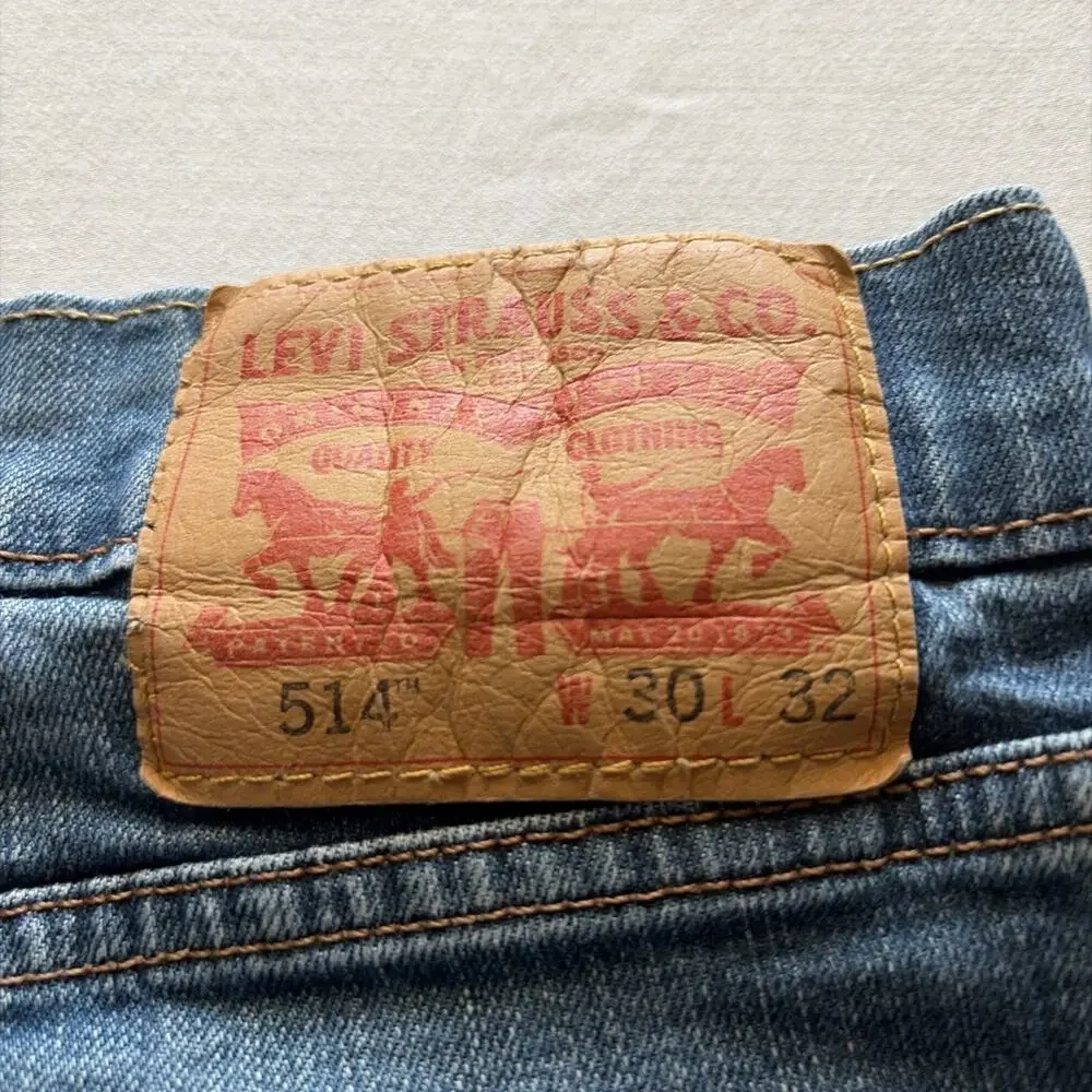 Levi’s 514 Regular Fit Jeans Men’s 30x32 Black Denim Straight Leg W30 L32